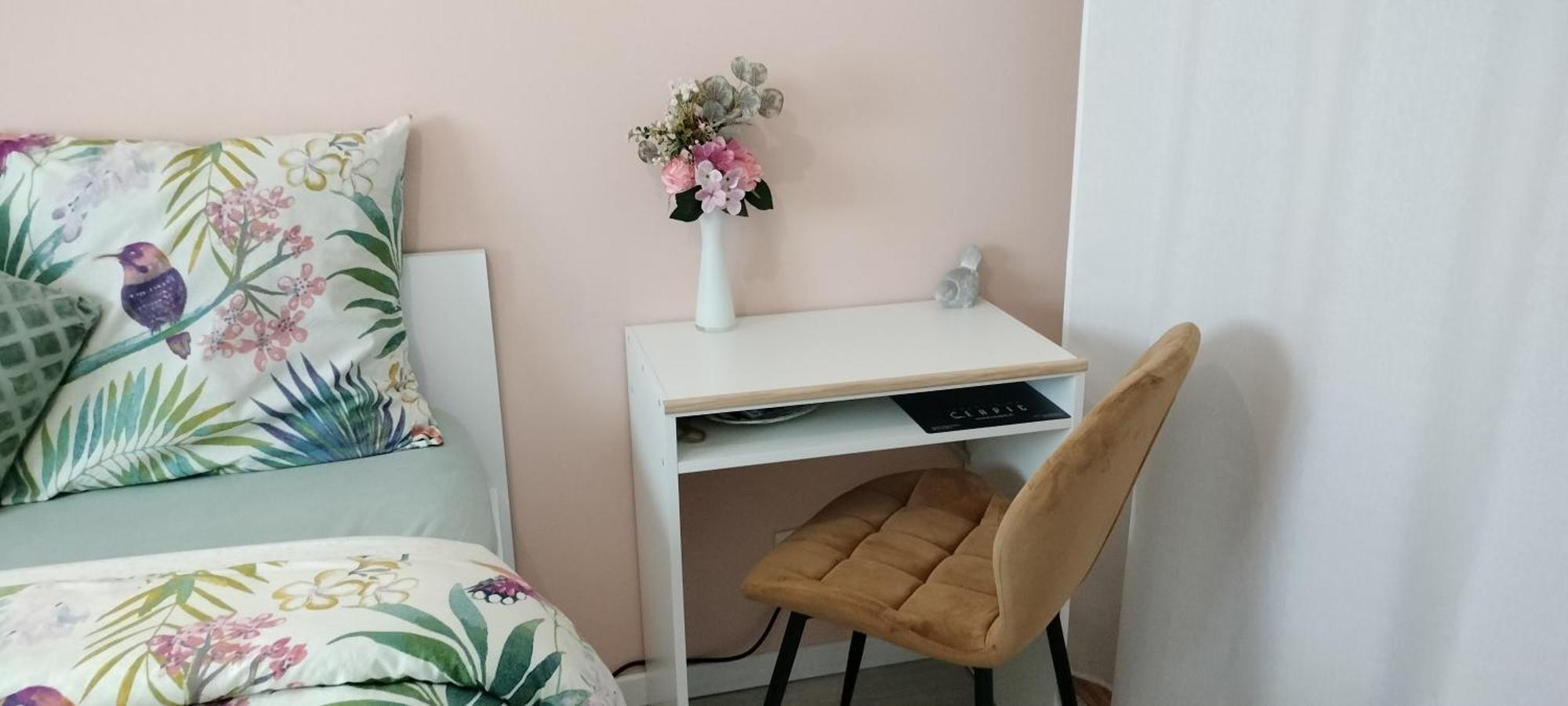 Un Studio Avec Une Entree Independante Thilouze 외부 사진